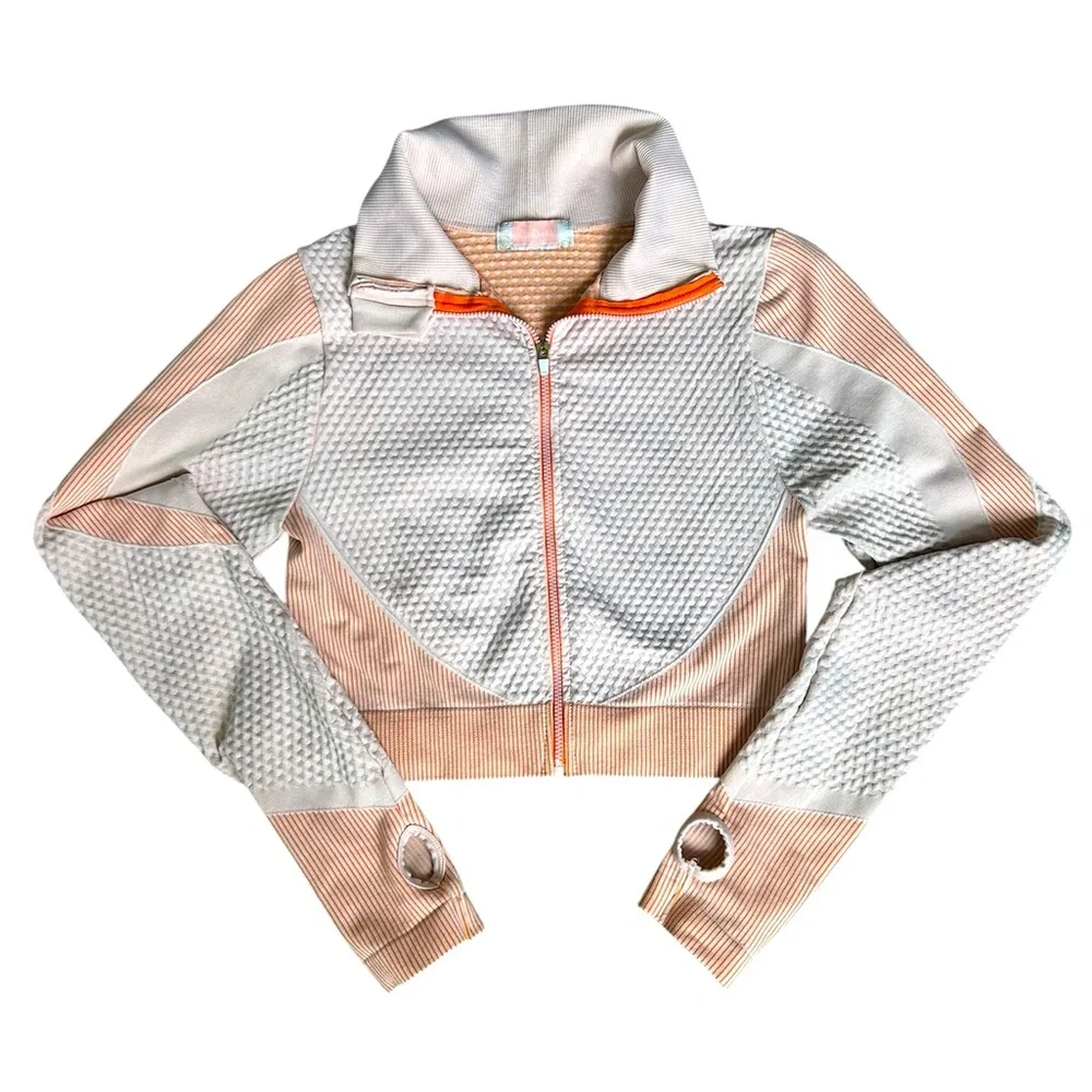 5/$25 C+D+M Cropped and Textured Athletic Zip Up Jacket Size medium - Picture 1 of 8